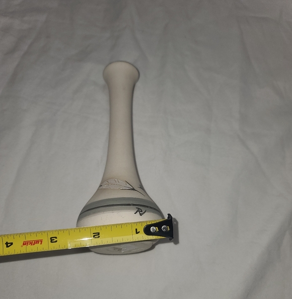 Southwestern Cream Vase with Leaf Design, Navajo Pottery - Picture 2 of 9